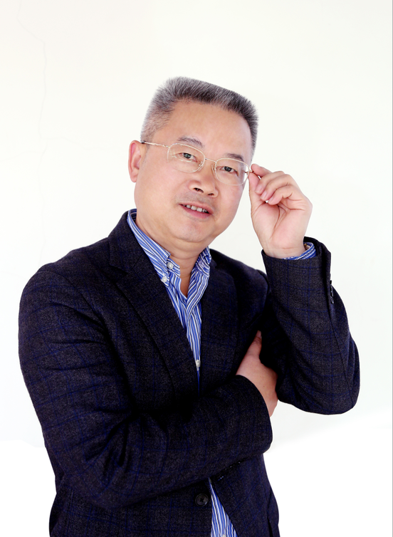 黄福华.png